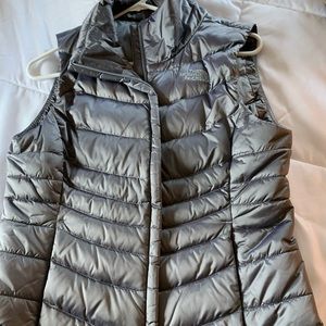 The North Face Aconcagua II Vest-new condition